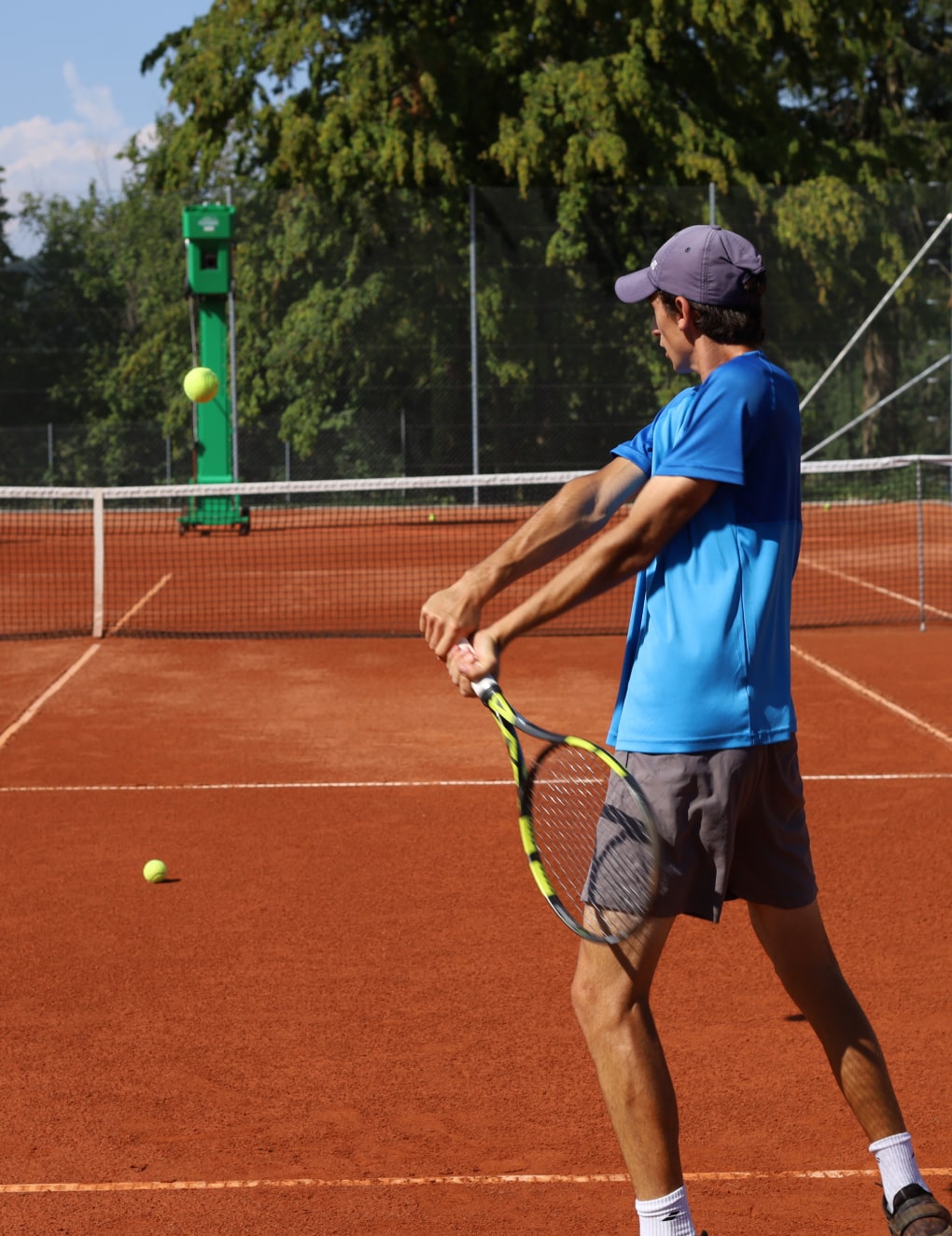 The Lazarov Tennis Lounge